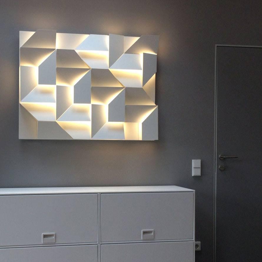 Shadows Grand Plug-in Sconce