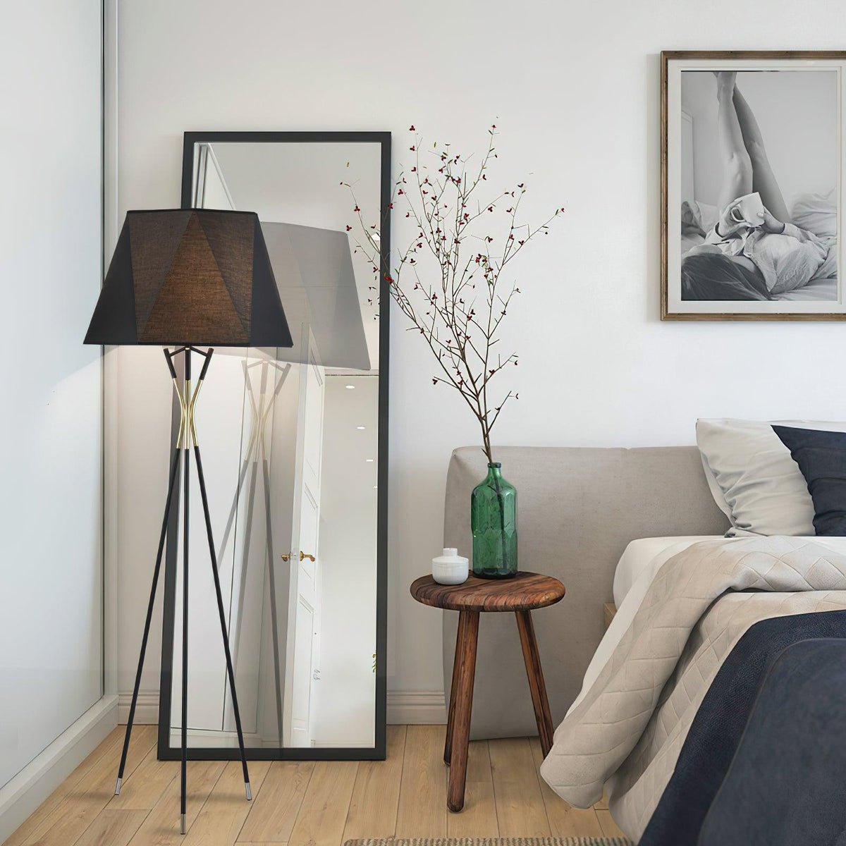 Solitaire Floor Lamp 22.4″