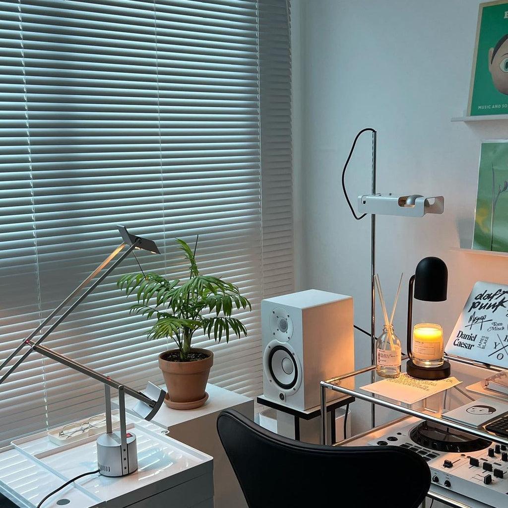 Spider Floor Lamp 9.1"