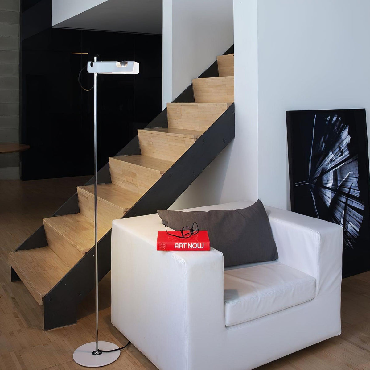 Spider Floor Lamp 9.1"