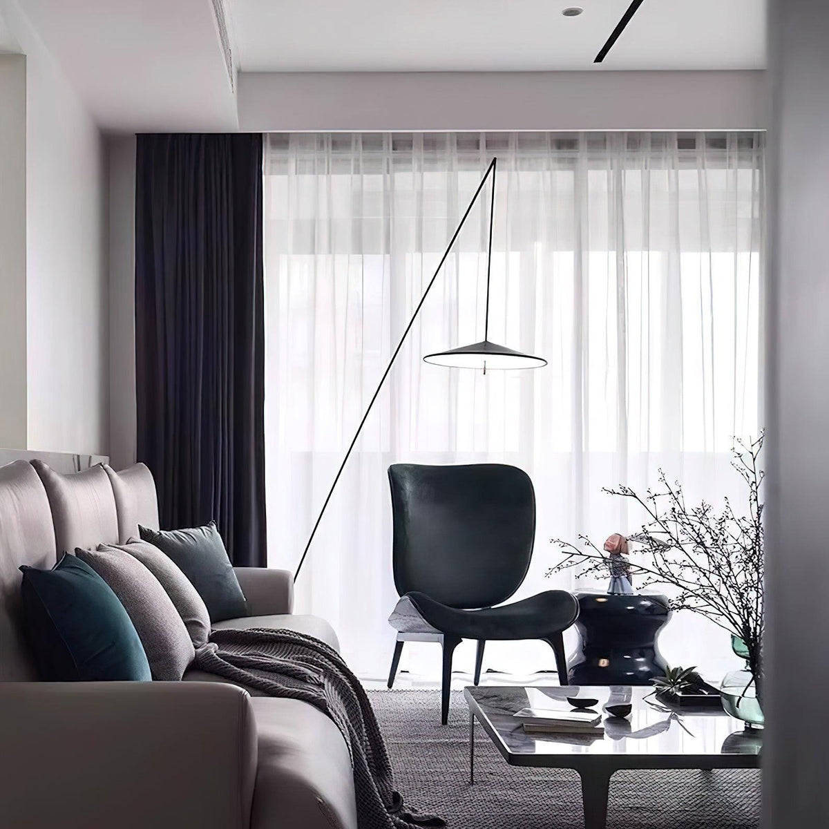 Steadfast Floor Lamp 19.7"
