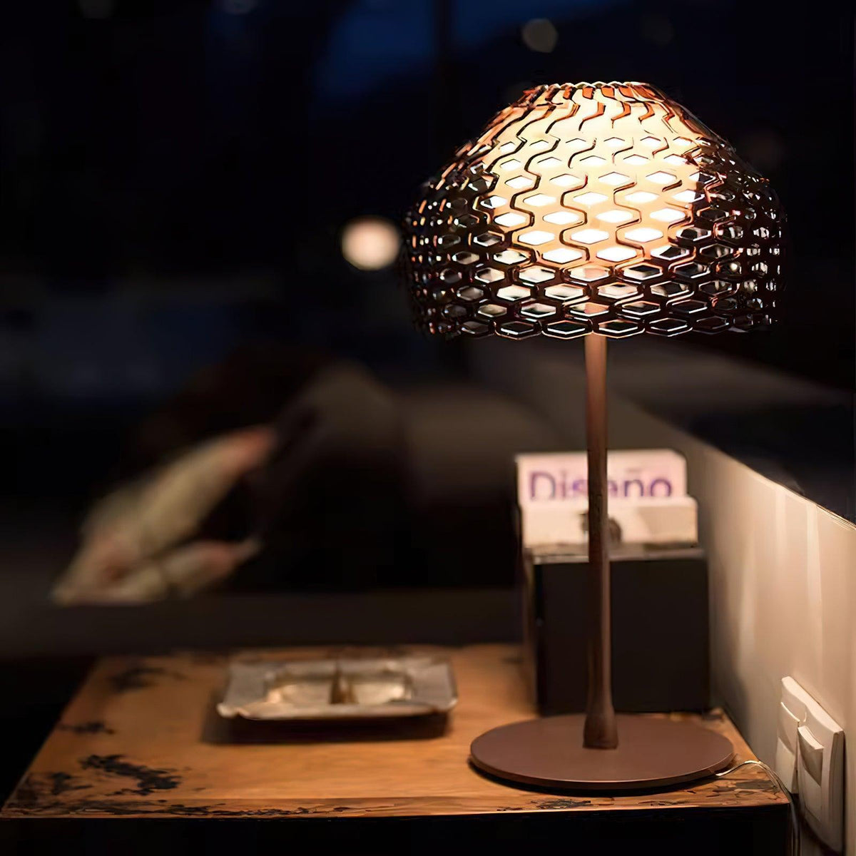Tatou Table Lamp 11"