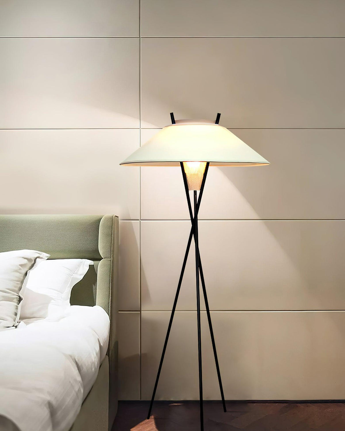 Tripod Cap Floor Lamp 23.6"