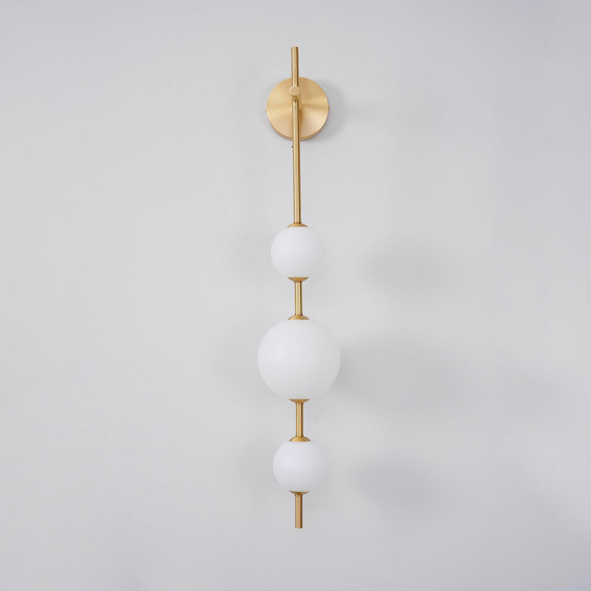 Vertical Globe Plug-in Wall Lamp