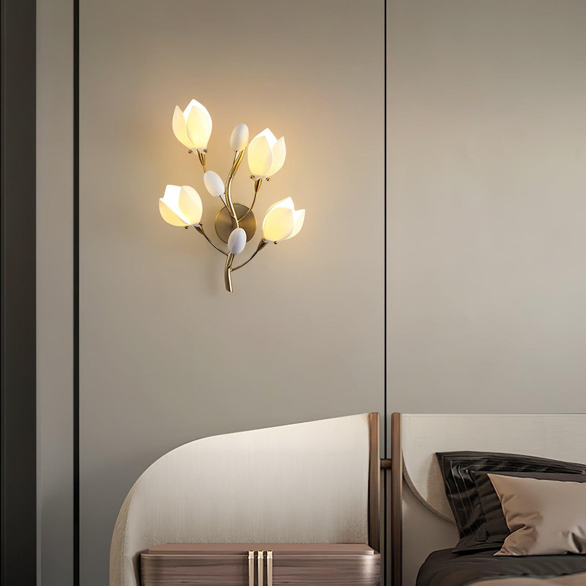Porcelain Magnolia Wall Lamp 13.8"