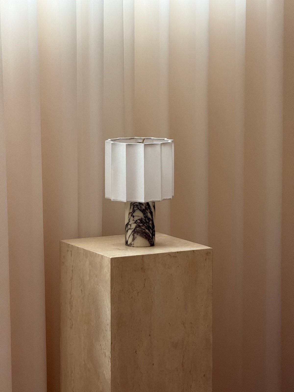 Orbis Veil Table Lamp