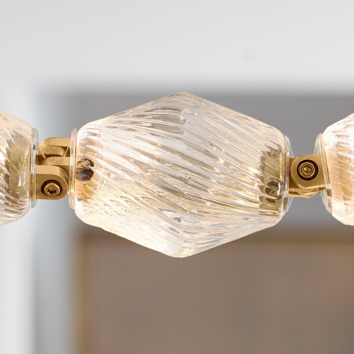 Collier Chandelier, LED, Natural Brass, 115.1"H (700CLR108NB-LED927R 70PGCLX)