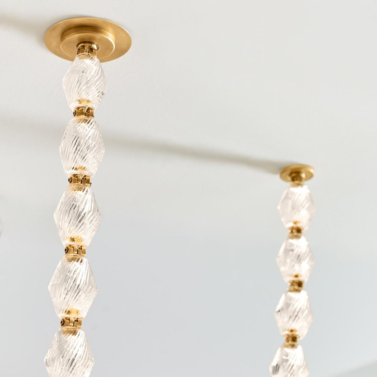 Collier Chandelier, LED, Natural Brass, 118.5"H (700CLR108NB-LED927S 70PGCLZ)