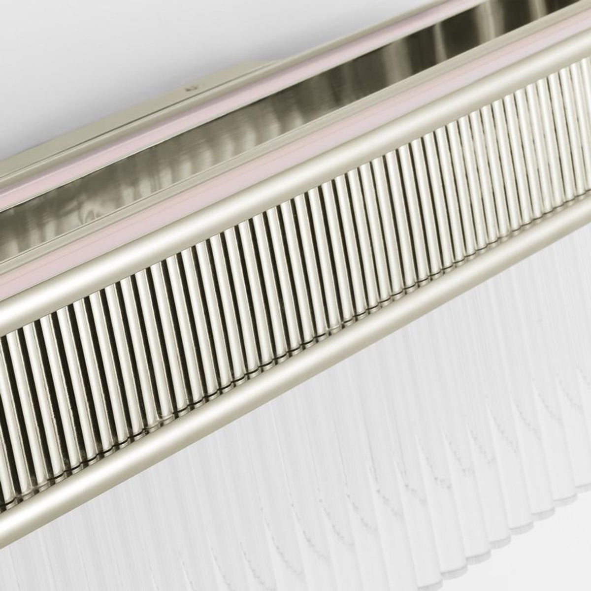 Menil 24" Linear Sconce